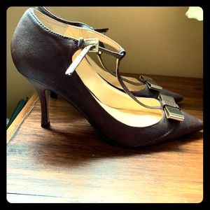 Ivanka Trump chocolate brown 3 1/4” T-straps